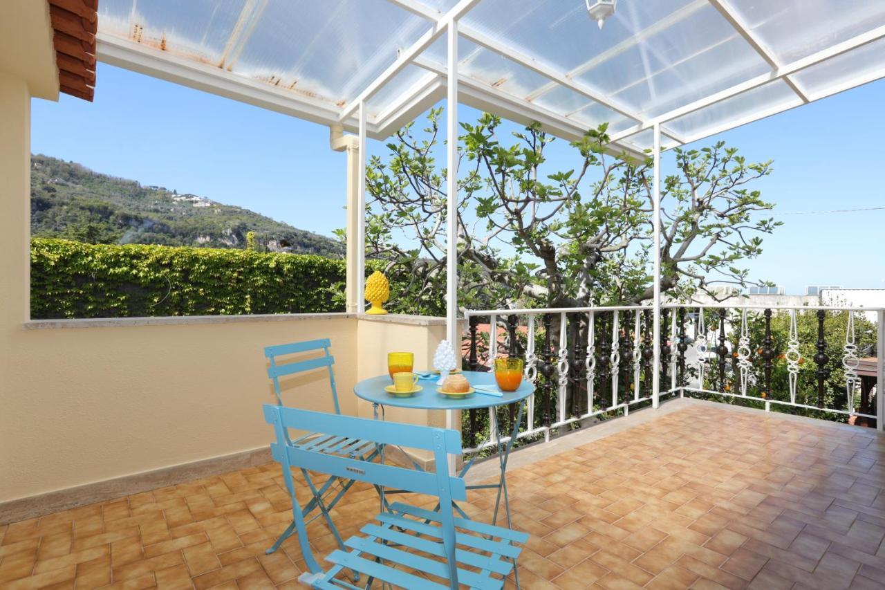Relais Villa Chiara Free Parking Sorrent Exterior foto