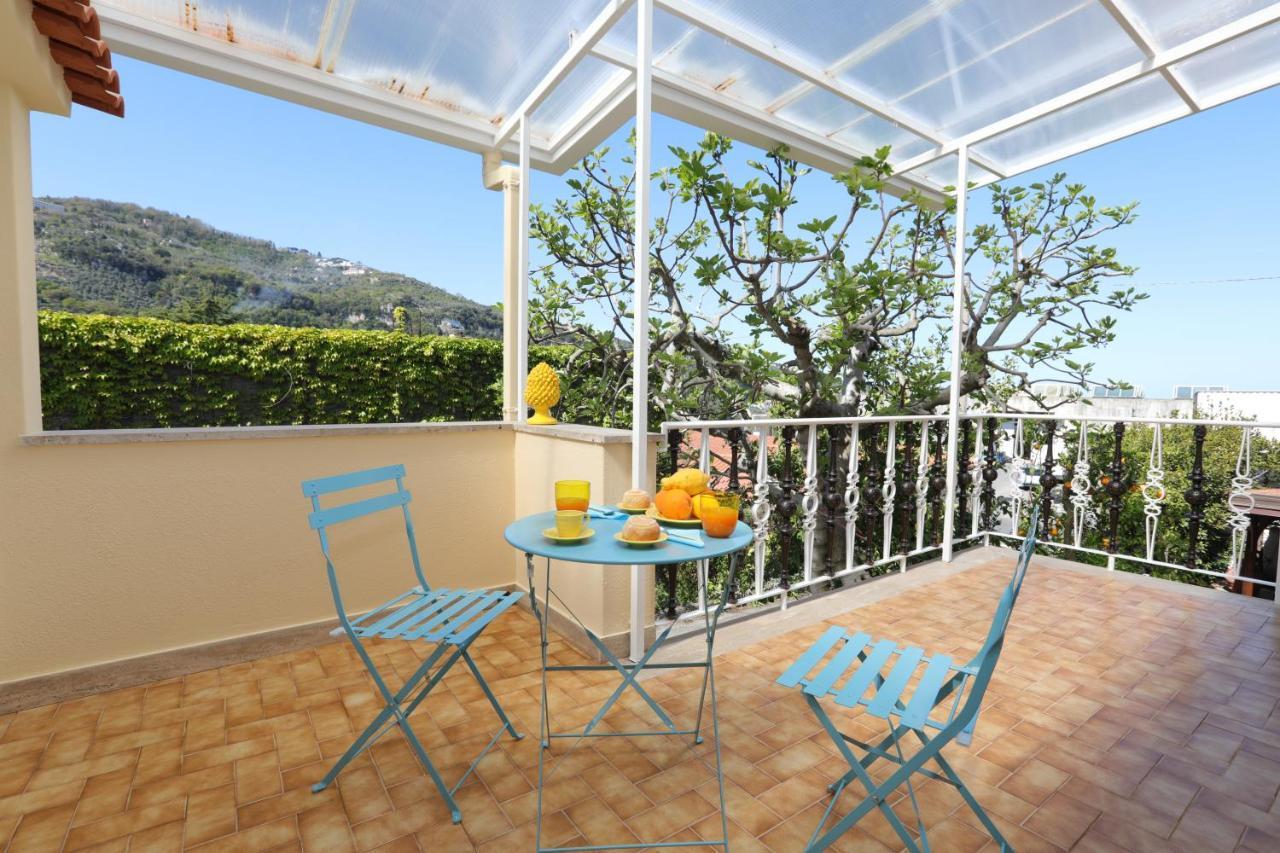 Relais Villa Chiara Free Parking Sorrent Exterior foto